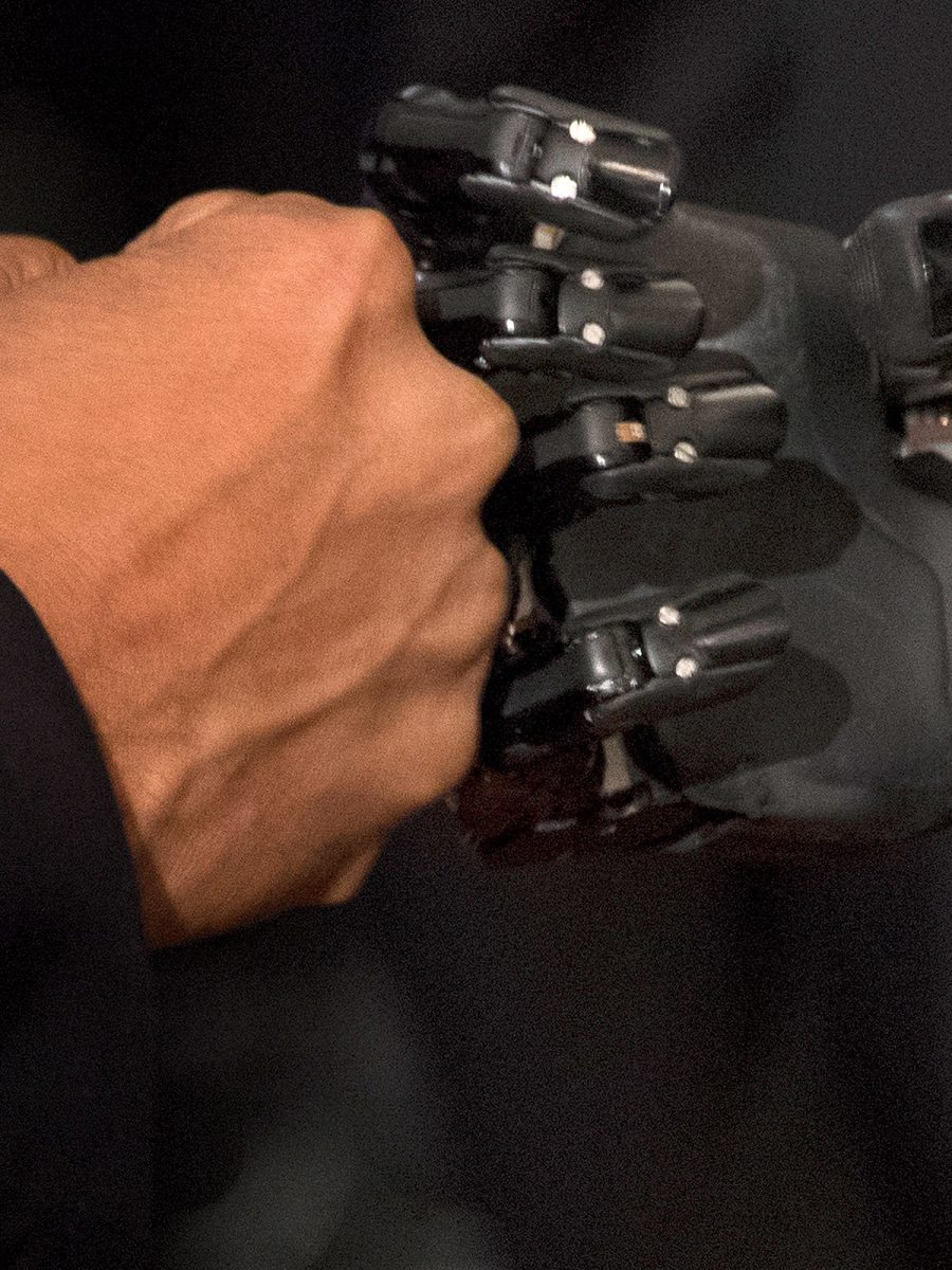This Brain-Controlled Robotic Arm Can Twist, Grasp—and&nbsp;Feel